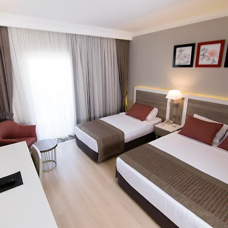 Port River & Ξενοδοχείο 5*