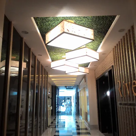 Port River & Ξενοδοχείο Σιντέ