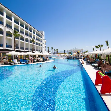 Hotell Port River & 5*
