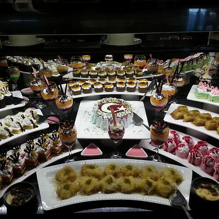 Port River & 酒店 5*