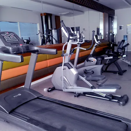 Port River & Ξενοδοχείο