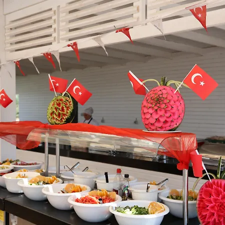 Port River & Hotel 5*